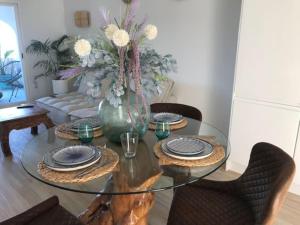 MORAIRA, PRECIOSO ADOSADO al LADO DEL MAR