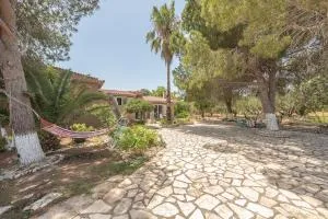 Castle's Nest 1 - 基利尼