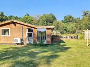 6 person holiday home in Hals-By Traum