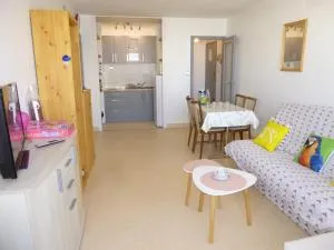 Appartement familial avec balcon, à 50m de la plage – 2 pièces, 4 couchages, WiFi et parking gratuits - FR-1-224C-153 - 圣伊莱尔德里耶