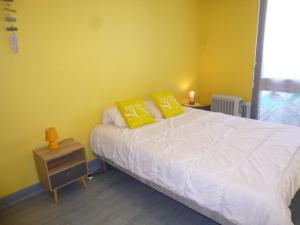 Appartement familial avec balcon, à 50m de la plage – 2 pièces, 4 couchages, WiFi et parking gratuits - FR-1-224C-153