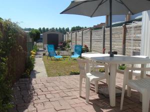 Charmante Maison à Berck: Jardin, Véranda, 2 Chambres, Terrasse, Proche Plage - FR-1-674-23