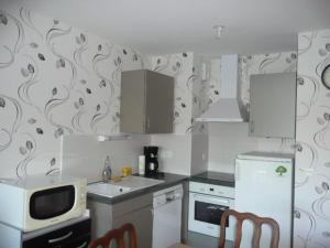 Appartements Appartement RDC avec Terrasse, 2 Chambres, Parking Prive et Animaux Admis - Berck - FR-1-674-32 : photos des chambres