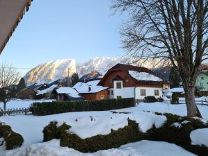 Cozy holiday apartment in Bad Mitterndorf in beautiful surroundings