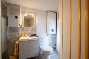 Appartements SUPERLOGIS BLOIS-HYPERCENTRE LE PITAYA-STUDIO☆☆☆ : photos des chambres