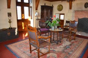 B&B / Chambres d'hotes Chateau de Peufeilhoux : photos des chambres