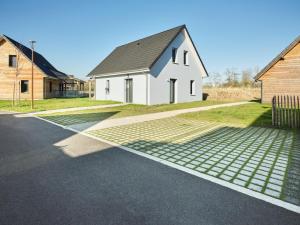 Maisons de vacances Dormio Resort Berck-sur-Mer : Maison 3 Chambres avec Terrasse Privée