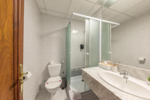 Prague Hotel Carl Inn restaurant & Free Parking