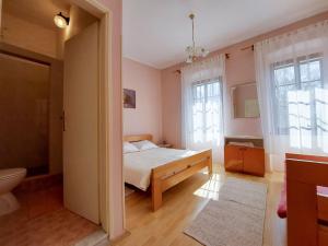 Triple Room room in Rooms Nada