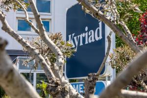 Hotels Kyriad Paris Ouest - Colombes : photos des chambres