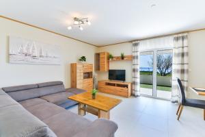 Beachfront Reiterer Villa V1 with Jacuzzi 30 meters from the Beach - CROWONDER LUXURY RENT