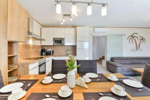 Beachfront Reiterer Villa V1 with Jacuzzi 30 meters from the Beach - CROWONDER LUXURY RENT