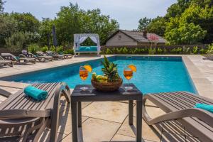 Villa Valentina - Luxurious holiday for 9 people with xxl pool and whirpool