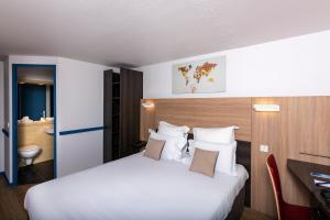 Hotels Kyriad Paris Ouest - Colombes : photos des chambres