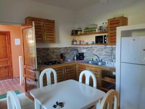 Apartment with pool & garden in beach area