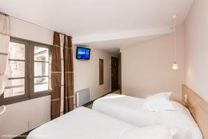 Hotels Hotel Gambetta : Chambre Lits Jumeaux - Vue sur Ville