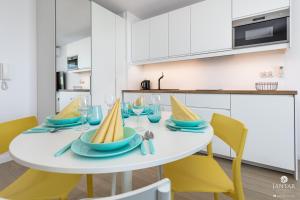 Posesja Kapitańska Grzybowo by Jantar Apartamenty Kołobrzeg - 3hvězdičkové hotely ve městě Grzybowo