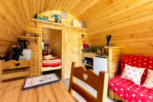 Chalets Cabane en bois avec bain nordique : photos des chambres