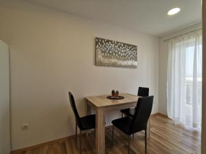 Apartmani Peco Duće