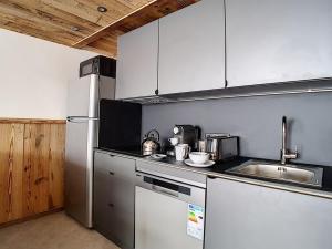 Appartement rénové 36m², skis aux pieds, balcon sud - FR-1-344-595
