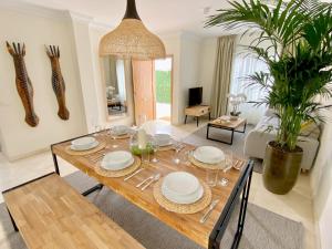 Luxury Villa San Borondón private heated pool Free Car except Christmas