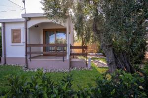 Holiday Apartment orchidea with swimming pool and private beach -3