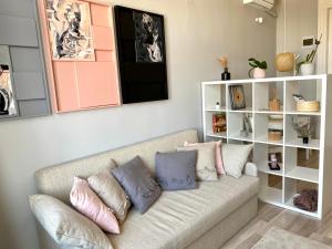 La Strada Apartments