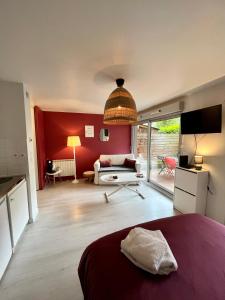Appartements Cassis - Studio terrasse - Centre Dijon BSB Jouvence : photos des chambres