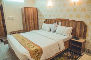 Hotel Priya Palace