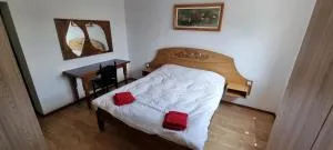 Veronica STUDIO - Socea