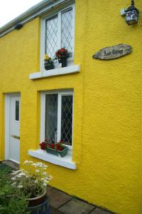 APPLE COTTAGE