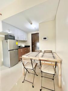 Luxury Condotel Across NAIA Manila Airport