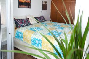 ARTEMIS 3, Beachfront Boutique Apartment