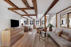 Sanders Regent - Inviting One-Bedroom Apartment Near Central Square