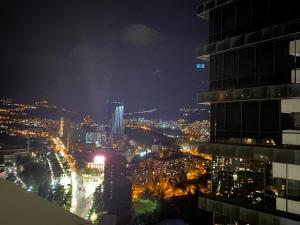 Luxury Studio @ Axis Towers in Heart of Tbilisi