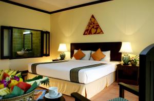 Kata Sea Breeze Resort - SHA Plus