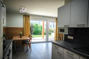 Two-Bedroom Apartment room in Karglhof Villa