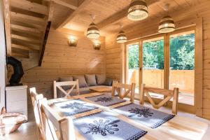 Zakopiańskie domki przy Potoku