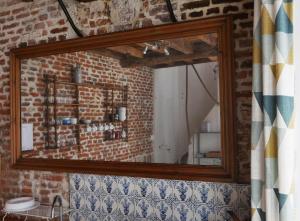 Maisons de vacances Au charme d'antan en plein coeur du vieux Lille : photos des chambres