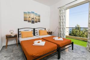 Irinis Sea View House