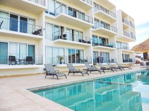 BEAUTIFUL OCEAN VIEW CONDO, 3BR 3.5 BT
