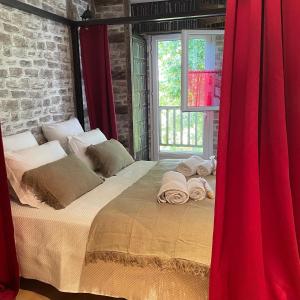 B&B / Chambres d'hotes Le Maine N 5 - FLEAC ANGOULEME - Suite Harry Potter : photos des chambres