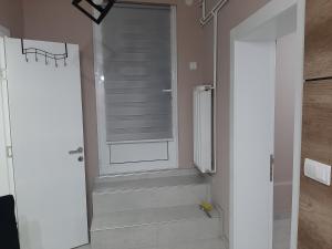 Apartment Sweet dreams 4