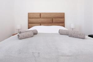 Beach front Holiday home Victoria in beautiful nature - by TA Leut Agency