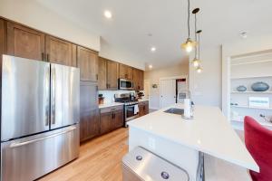 Modern Mountain Getaway