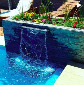 Duplex familiar con pileta en zona parque