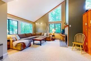 The Mountain Escape - Carroll