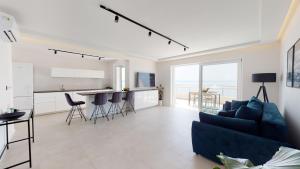 Luxury Penthouse Adriatic Blue - On the beach