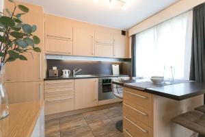 Spirit Apartments - Studio 2 - Küche - Parkplatz