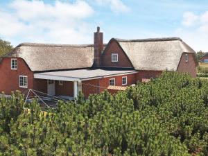 6 person holiday home in Blåvand-By Traum